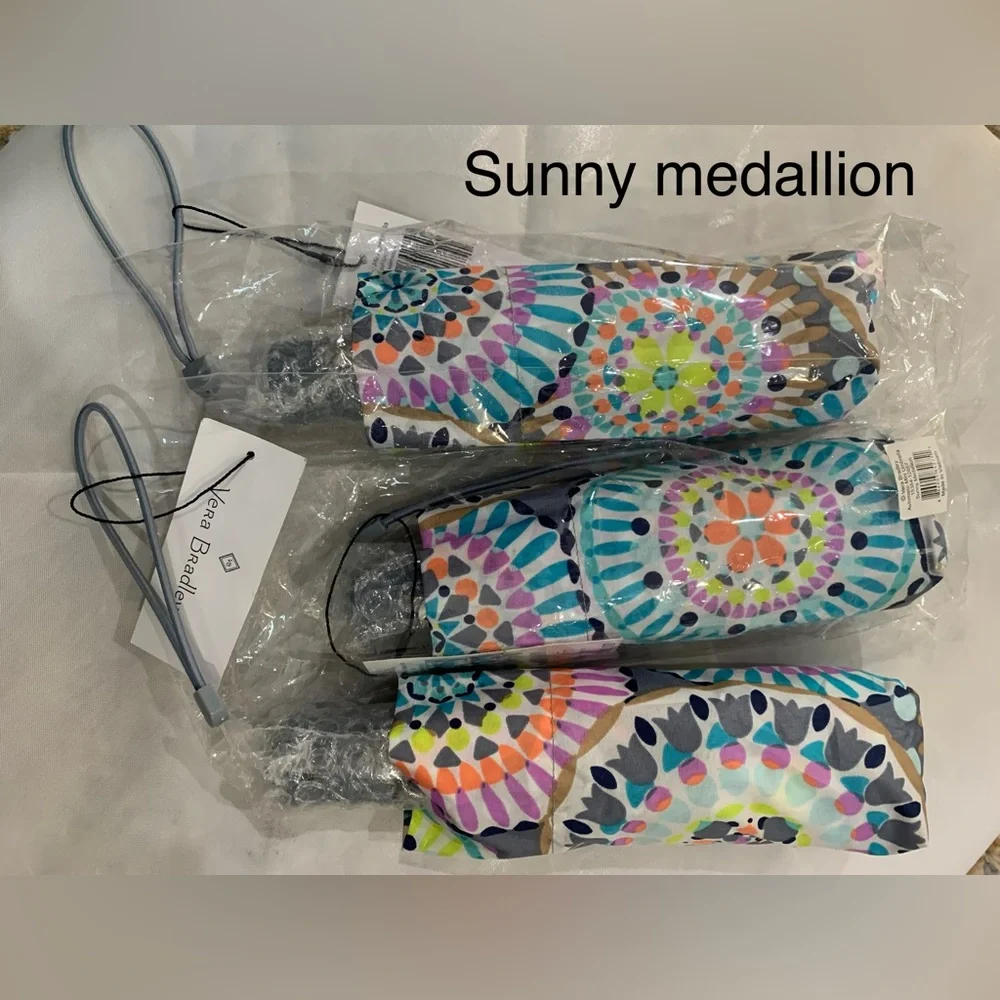 Vera Bradley umbrella - Picture 2 of 5